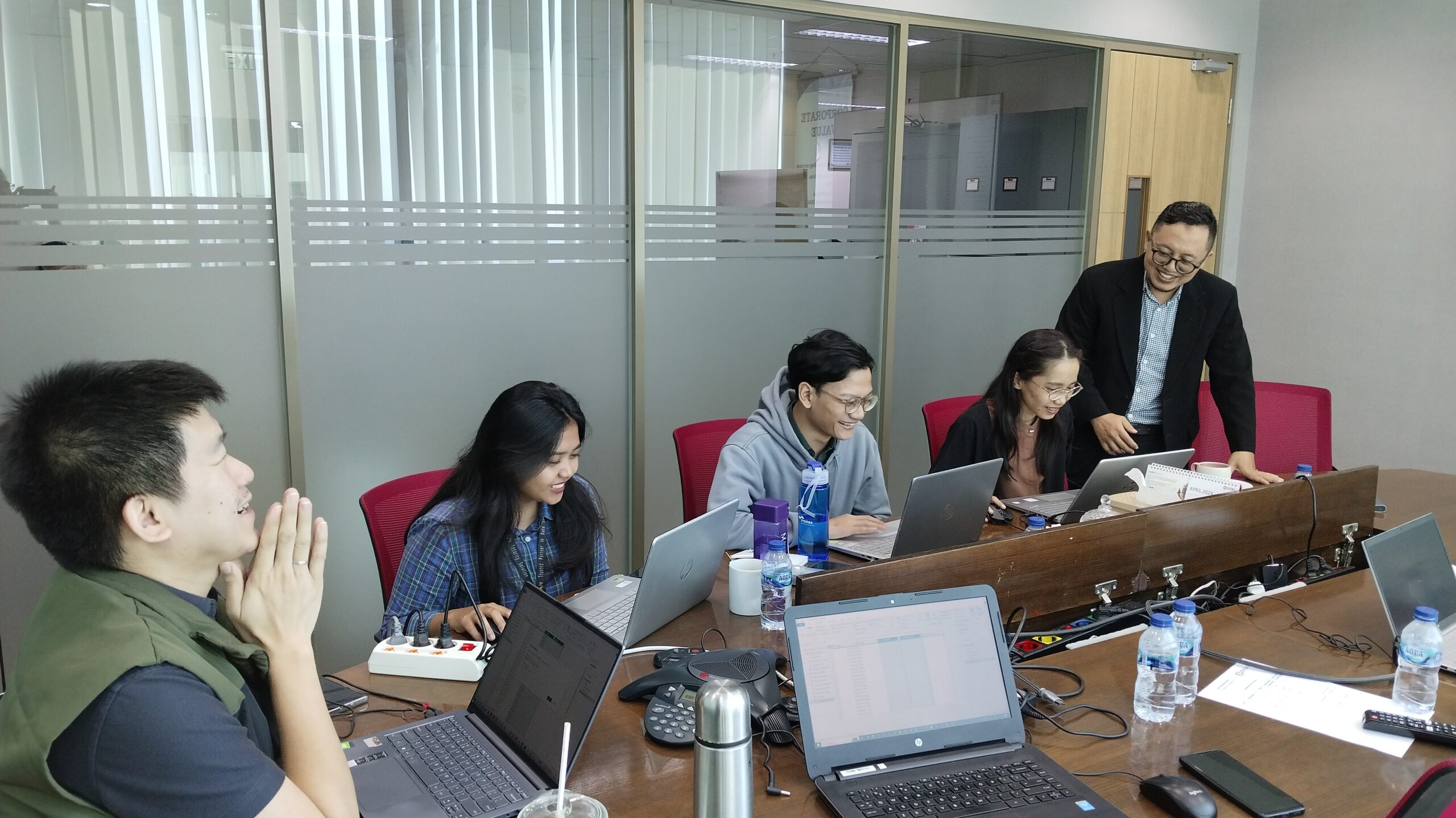 4 filter: 0; fileterIntensity: 0.0; filterMask: 0; brp_mask:0;
brp_del_th:null;
brp_del_sen:null;
delta:null;
module: photo;hw-remosaic: false;touch: (-1.0, -1.0);sceneMode: 8;cct_value: 0;AI_Scene: (-1, -1);aec_lux: 0.0;aec_lux_index: 0;albedo: ;confidence: ;motionLevel: -1;weatherinfo: null;temperature: 31;