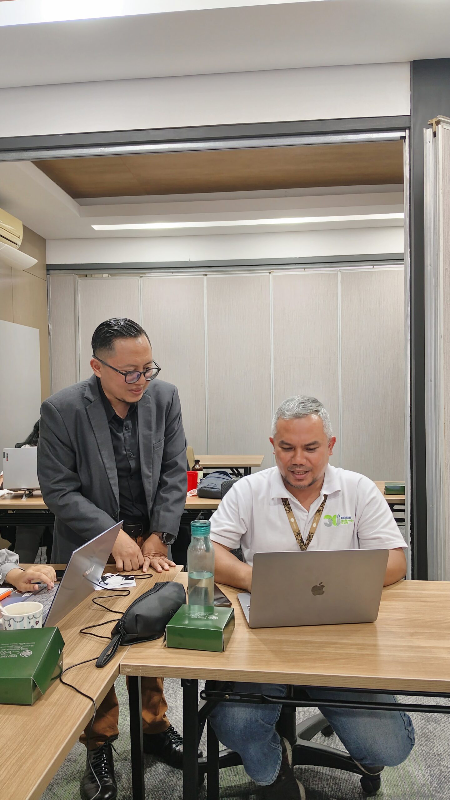 filter: 0; fileterIntensity: 0.0; filterMask: 0; brp_mask:0;
brp_del_th:null;
brp_del_sen:null;
delta:null;
module: photo;hw-remosaic: false;touch: (0.36657444, 0.5206772);sceneMode: 3145728;cct_value: 0;AI_Scene: (-1, -1);aec_lux: 0.0;aec_lux_index: 0;albedo:  ;confidence:  ;motionLevel: -1;weatherinfo: null;temperature: 38;