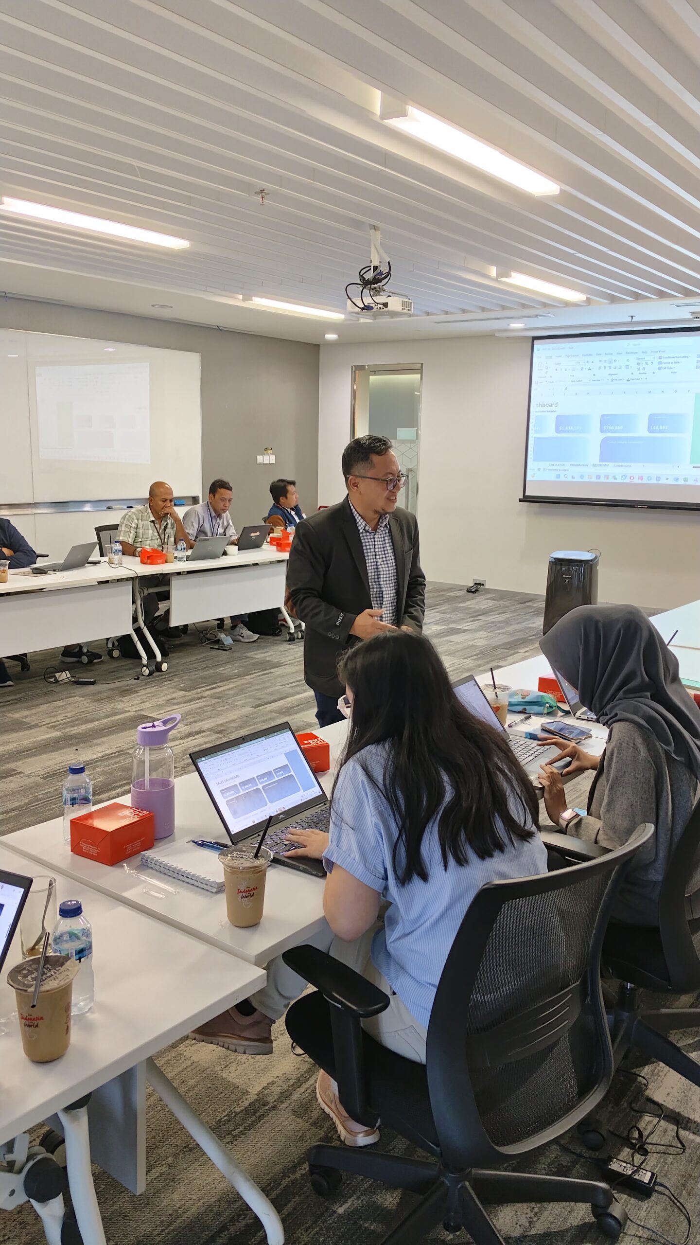 filter: 0; fileterIntensity: 0.0; filterMask: 0; brp_mask:0;
brp_del_th:null;
brp_del_sen:null;
delta:null;
module: photo;hw-remosaic: false;touch: (-1.0, -1.0);sceneMode: 3145728;cct_value: 0;AI_Scene: (-1, -1);aec_lux: 0.0;aec_lux_index: 0;albedo:  ;confidence:  ;motionLevel: -1;weatherinfo: null;temperature: 29;