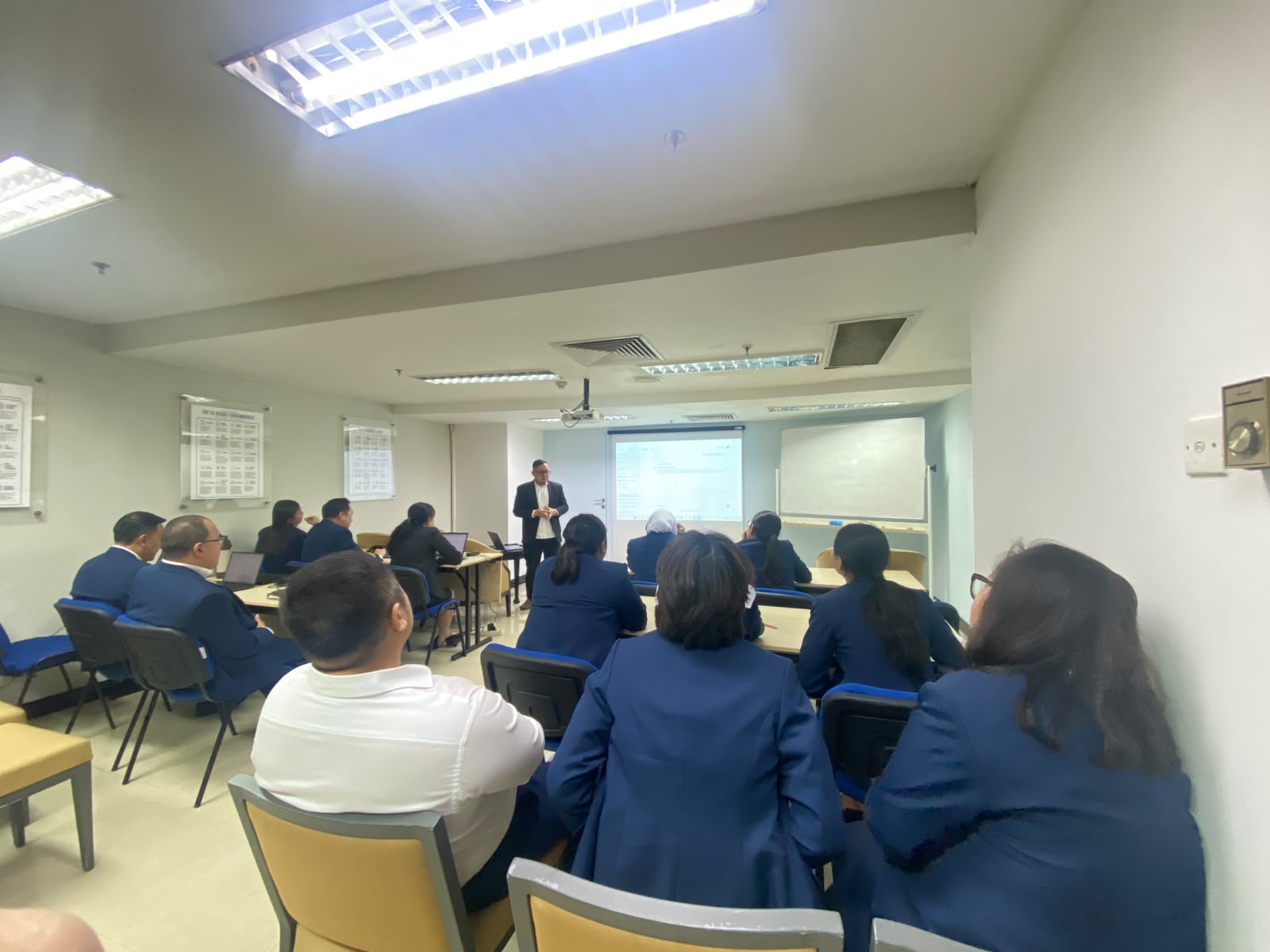 Pelatihan Microsoft Copilot untuk tim Finance Grand Hyatt Jakarta
