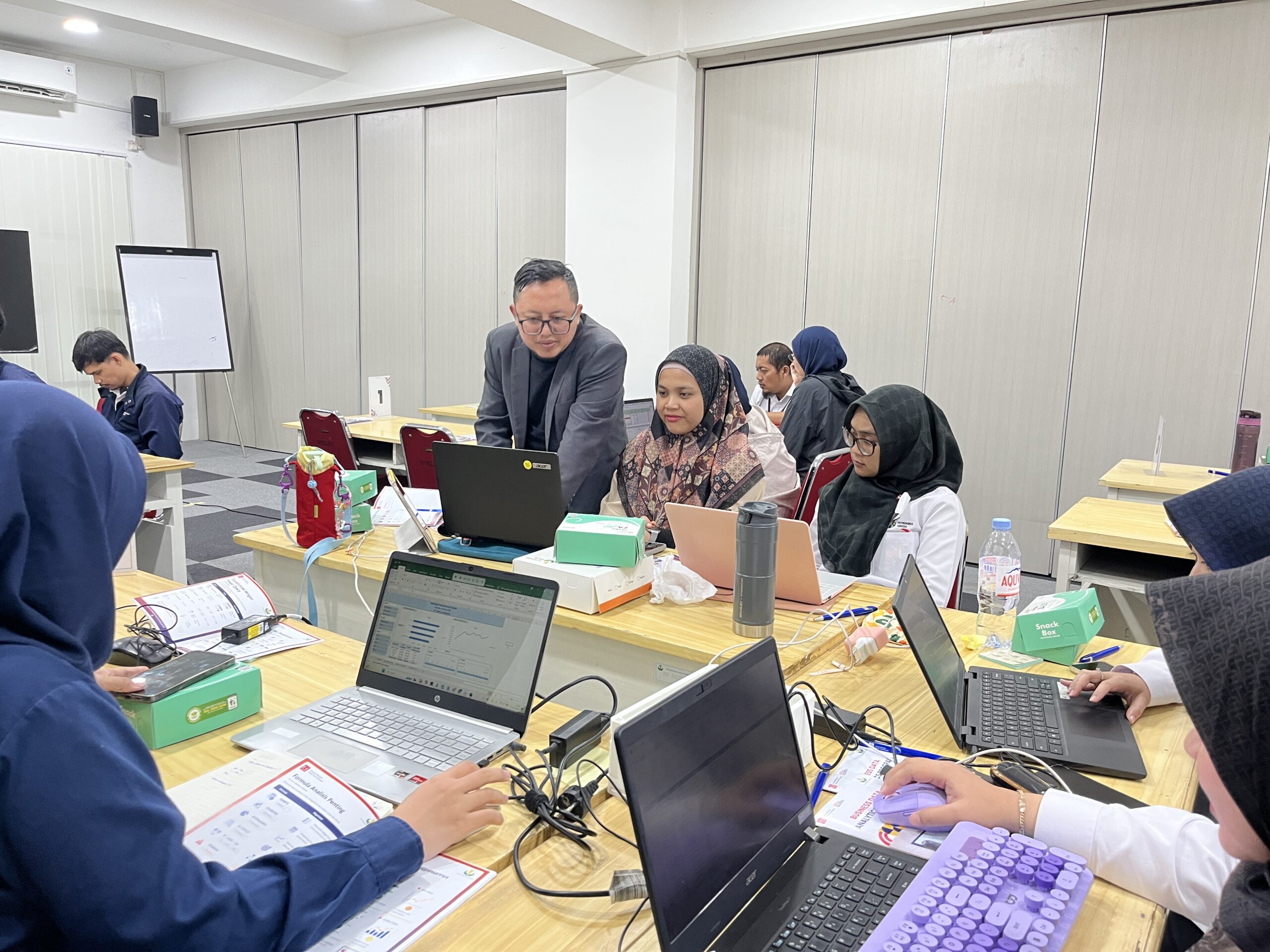 business-data-analytics-pt-petrokimia-gresik.jpg In-House Training Business Data Analytics PT Petrokimia Gresik